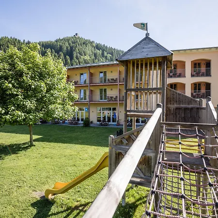 Hotel Jufa 3*